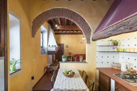 Real Rustic Tuscany Style In Center Флоренция Экстерьер фото